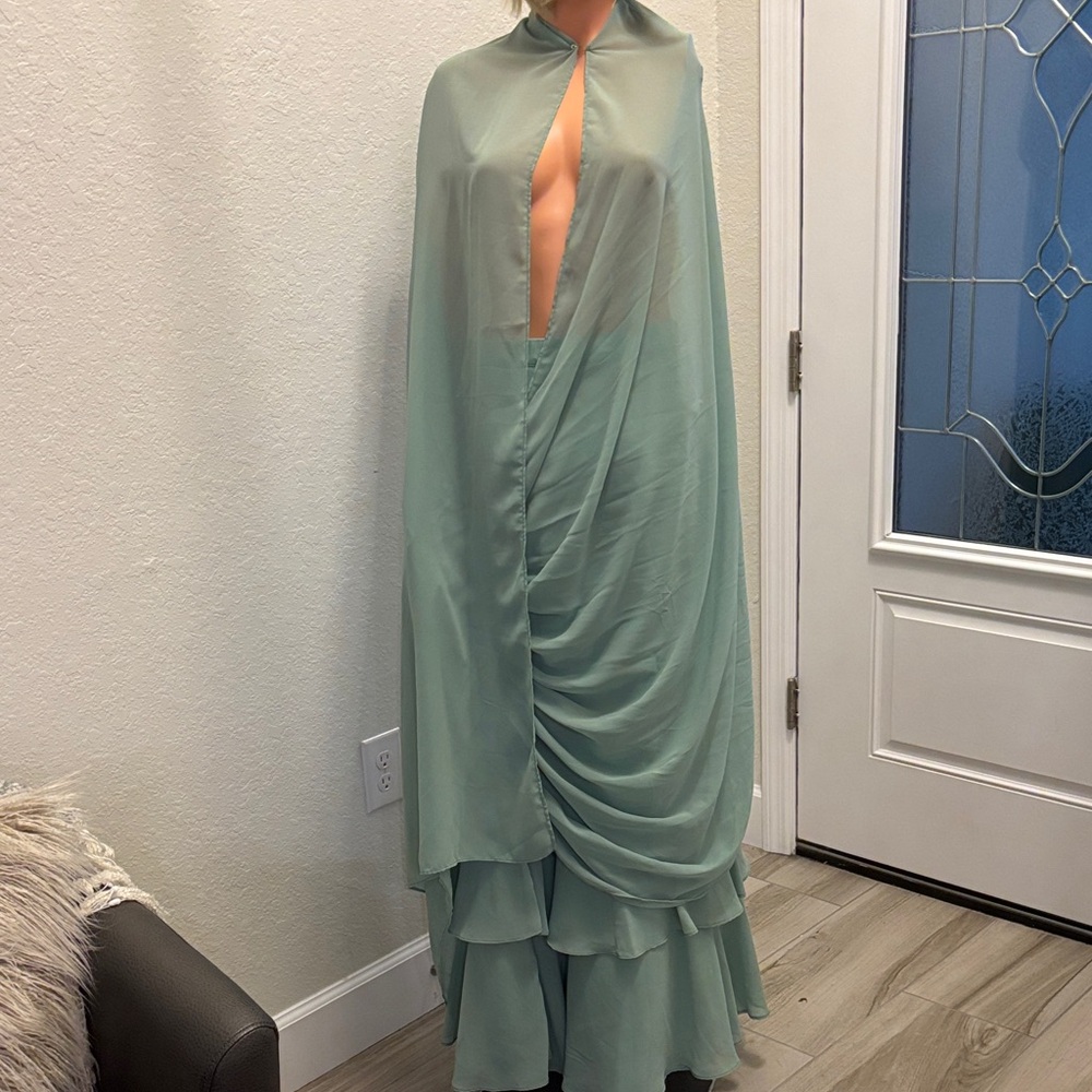 Elegant Mint Green Women's Dress